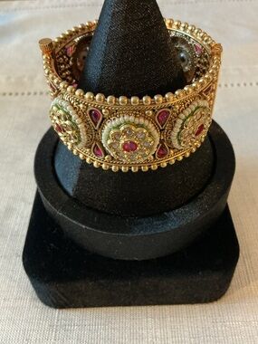 Maharani Kundan Gold Tone “Temple Jewelry “ Bangle Bracelet